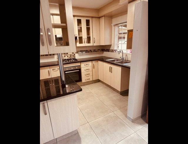 3 BEDROOM TOWNHOUSE FOR SALE IN MONTANA